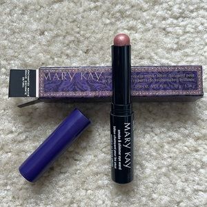 Limited-Edition Mary Kay Smoke & Shimmer Eye Wand - Color: Enchanted Mauve